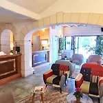 Du Mas Hotel