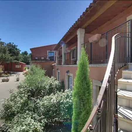 Du Mas Hotel