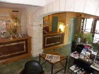 Du Mas 3*